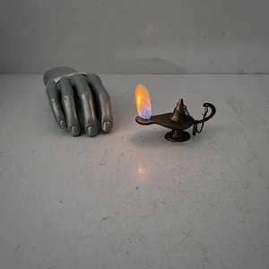 Candil de Bronce Decorativo con Cadena y Tapa - imagen 1