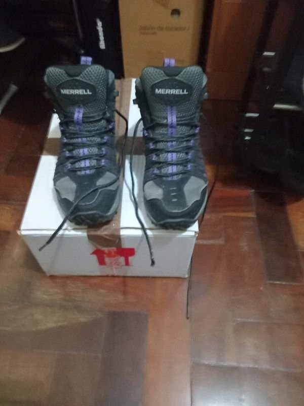Botines Merrell Talle 35/36 - Un Solo Uso - imagen 1