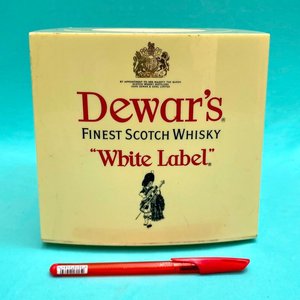 Lote anterior: Hielera de whisky de " Dewar's " sellada Made in Gran Bretaña.