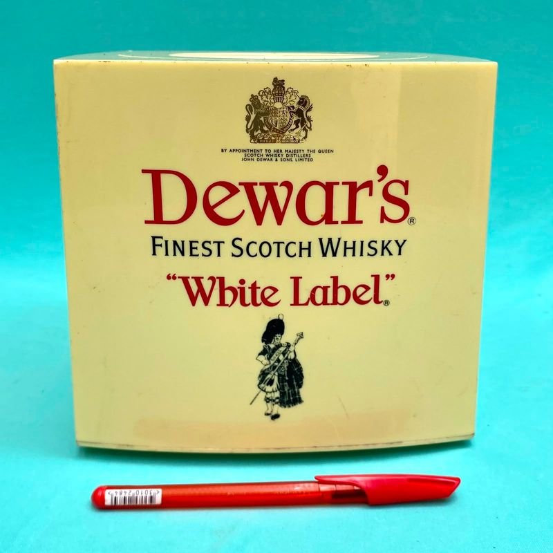 Hielera de whisky de " Dewar's " sellada Made in Gran Bretaña.