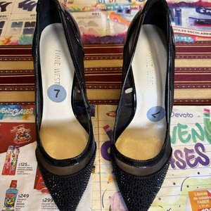 Lote anterior: Zapatos de Taco Alto Negros Nine West con Piedras Brillantes Talle 37/38
