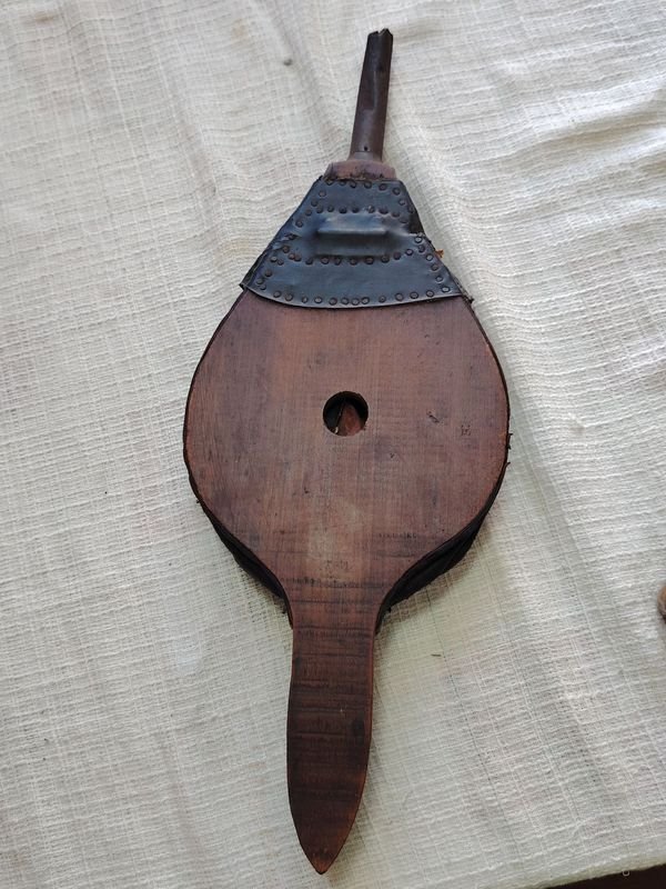 Fuelle de madera y cuero para venta - imagen 1