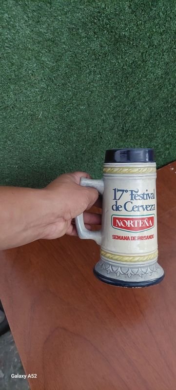 Jarras de cerámica con diseño colorido - imagen 2