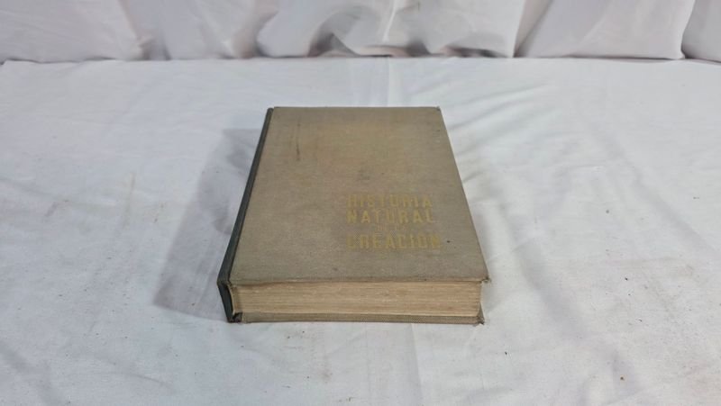 Libro Historia Natural de la Creación
