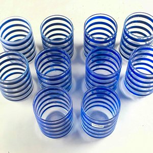 Conjunto de 10 Vasos Rayados Azules y Transparentes en Acrílico - imagen 2