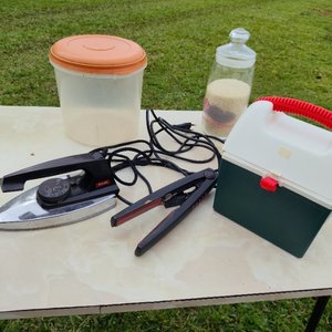 Conservadora de Picnic, Plancha de Ropa y Plancha para Pelo Philips - imagen 2