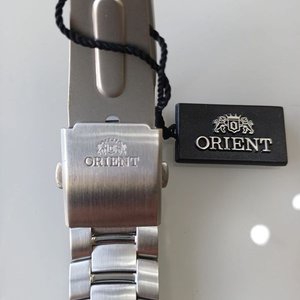 Reloj Orient Acero Inoxidable Cuarzo Plateado Calendario 42mm - imagen 5