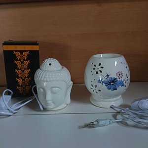 Lote anterior: Par de Hornitos Aromáticos de Cerámica Blanca