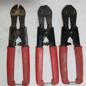 Lote de 9 Herramientas Usadas: Trinchetas, Remachadoras y Sisallas - imagen 4