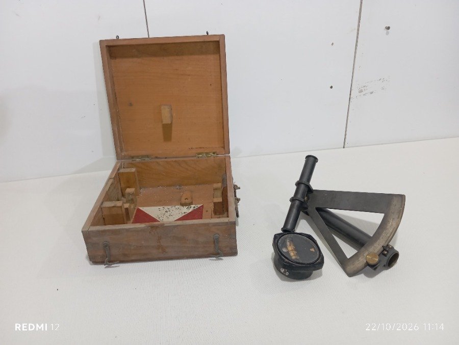Nivel Óptico Antiguo Otto Fennel Söhne Cassel para Topografía