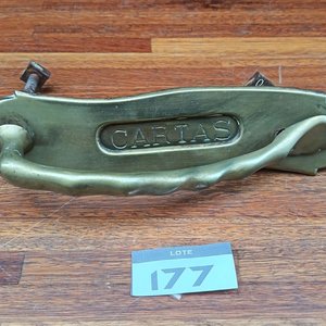 Juego Antiguo de Tiradores de Bronce para Puerta de Calle con Buzón - imagen 3