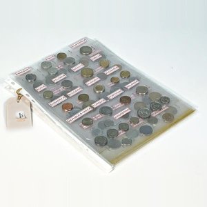 Lote siguiente: Colección de 74 Monedas de Diversos Países en Organizador