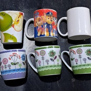 Lote siguiente: Juego de 6 Tazas de Porcelana con Diseños Variados