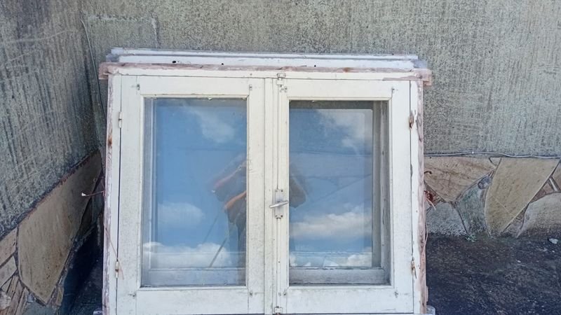 Lote siguiente: Ventanas de Hotel Argentina - Muebles Antiguos