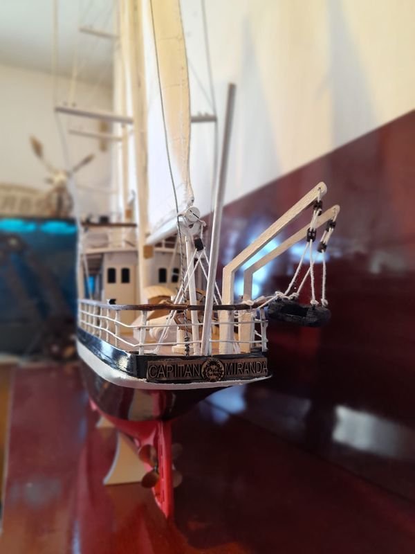 Item 856270 - Image 5