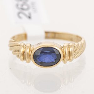 Lote siguiente: Anillo de Oro 18k con Piedra Azul Ovalada