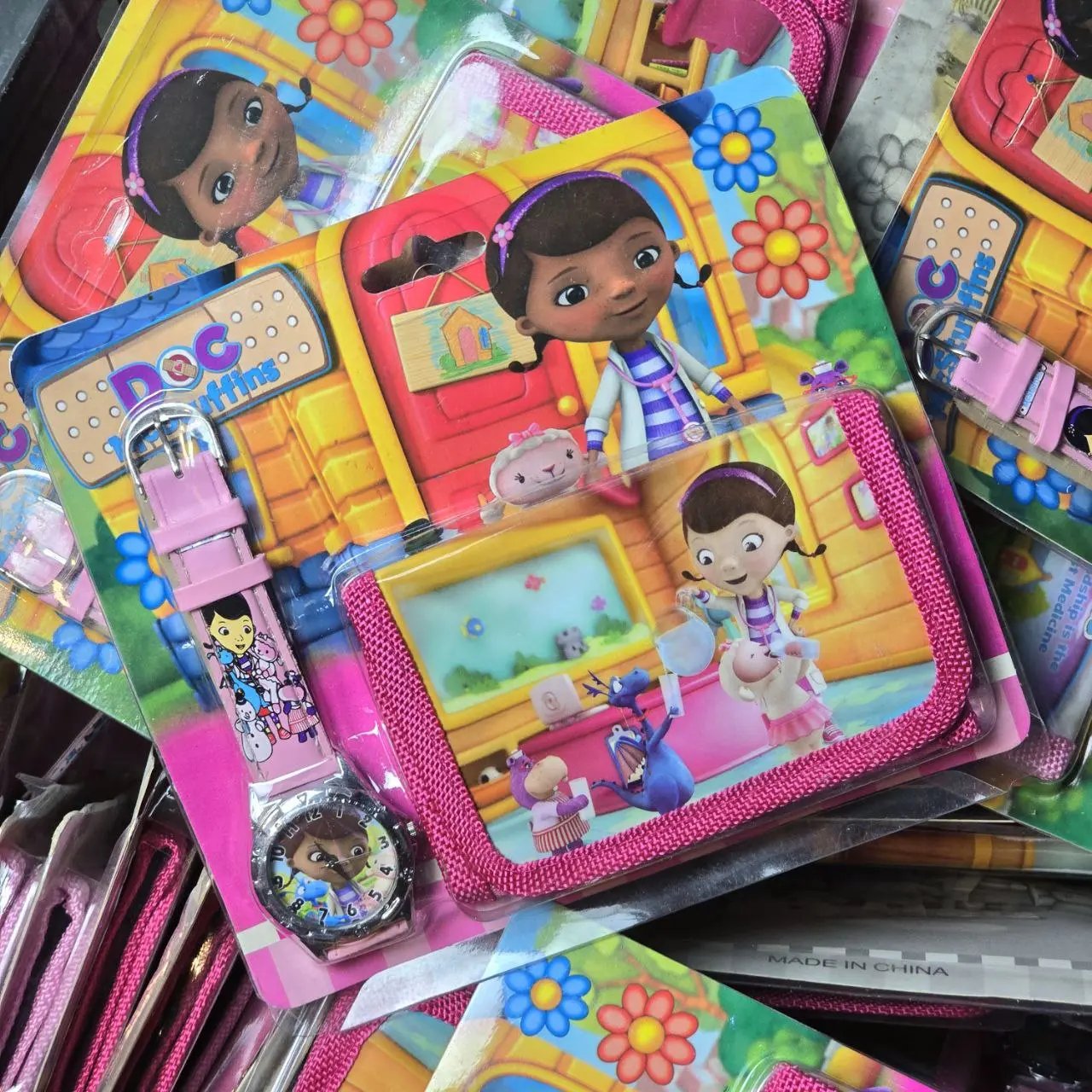 Lotes de billeteras y relojes infantiles - imagen 1