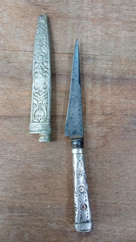 Cuchillo Verijero de Plata: Herramienta de Corte con Diseño Decorativo - imagen 5