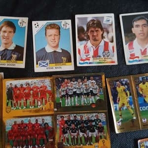 Lote de 16 Figuritas y Stickers de Colección Mundial y Clubes - imagen 2