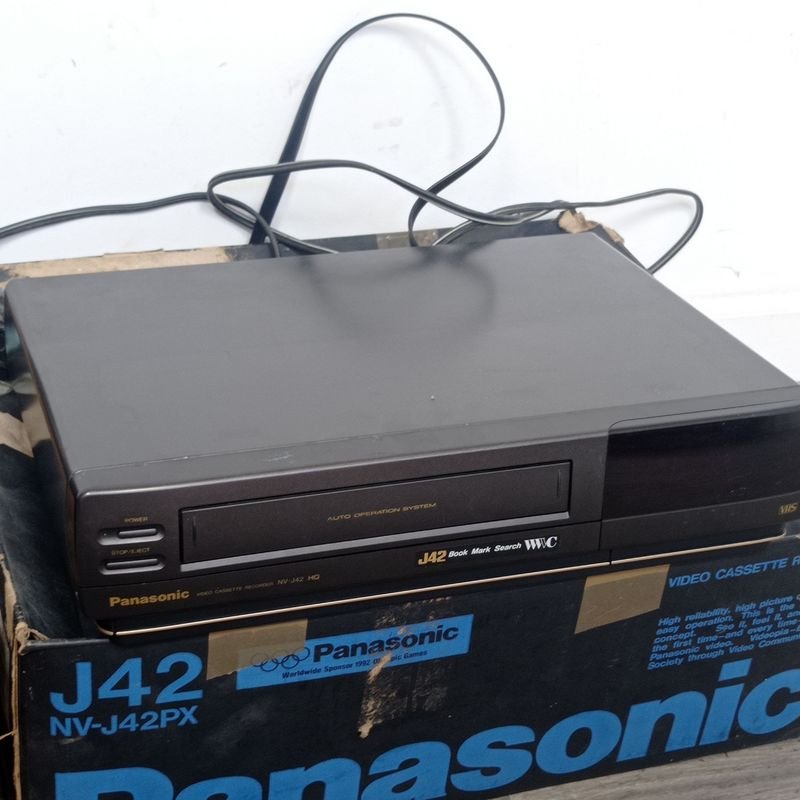 Dos VCRs y cintas de video en venta - imagen 3