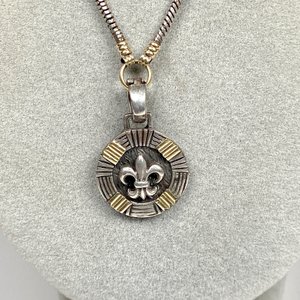 Cadena y Colgante de Plata y Oro con Flor de Lis - imagen 3