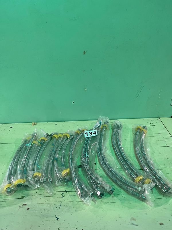 Lote anterior: Paquetes de objetos metálicos en bolsas plásticas