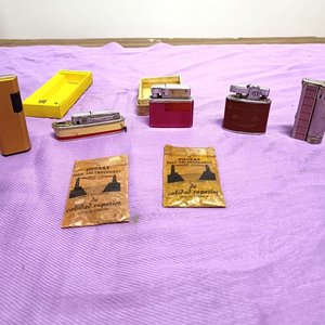 Lote de Encendedores Antiguos y Piedras para Encendedores - imagen 3