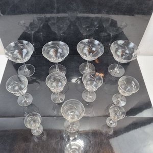 Set de 12 Copas de Cristal Grabadas - imagen 4