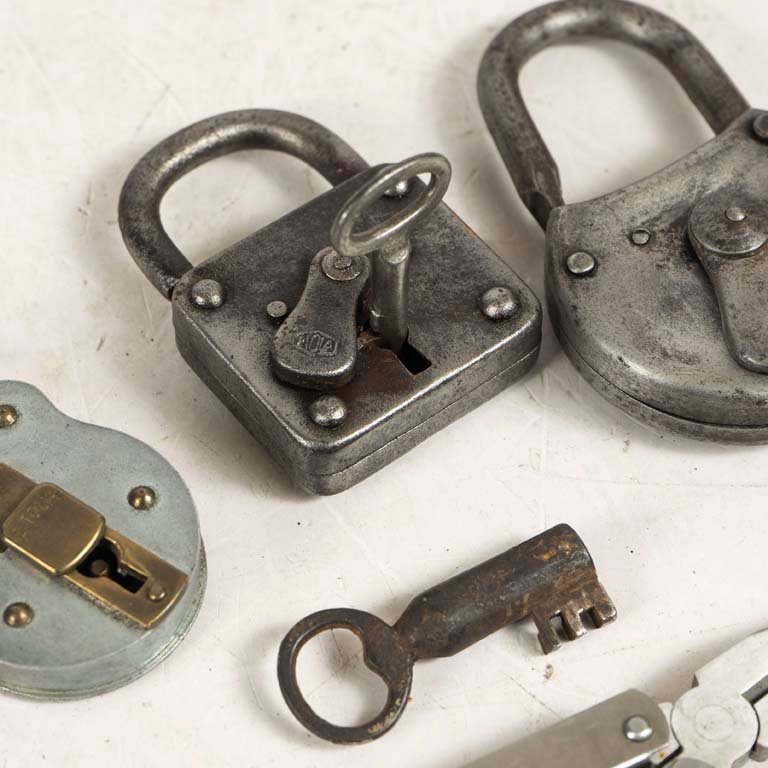 Candados y pinzas de metal mecánicos - imagen 2