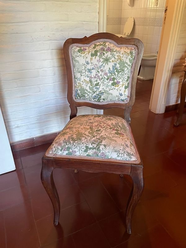 Silla y mesita auxiliar estilo victoriano tardío - imagen 3