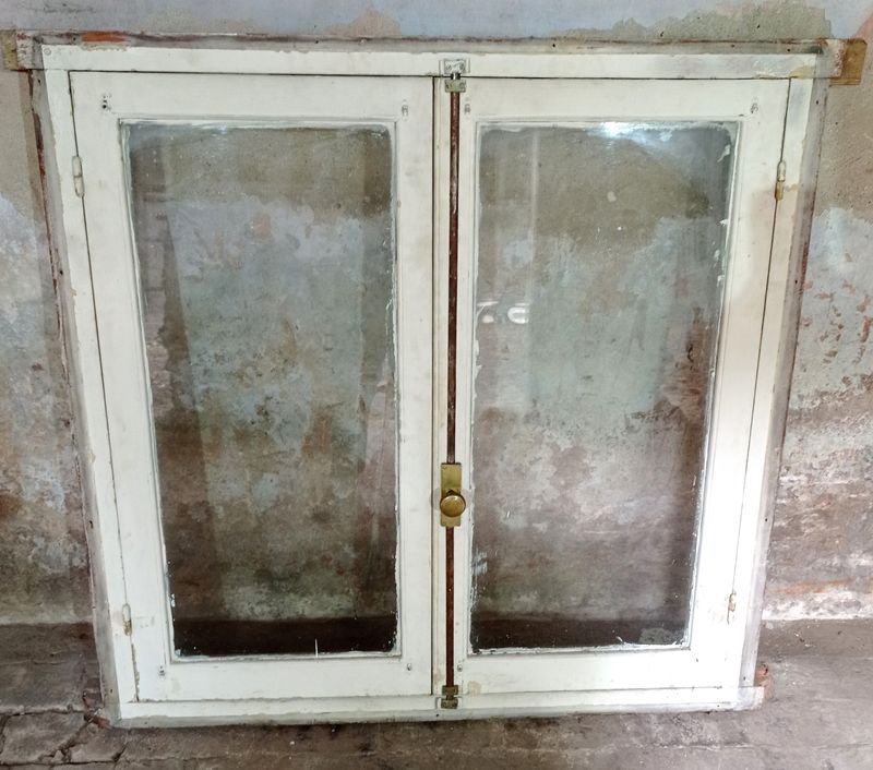 Item 900220 - Image 0