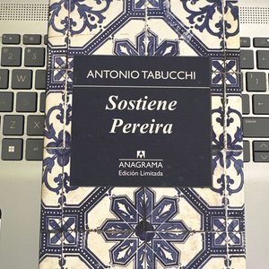 Lote siguiente: Libro "Sostiene Pereira" de Antonio Tabucchi, Edición Limitada