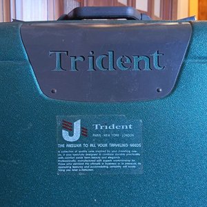 Maletín Rígido Trident con Ruedas - Verde Oscuro - imagen 5