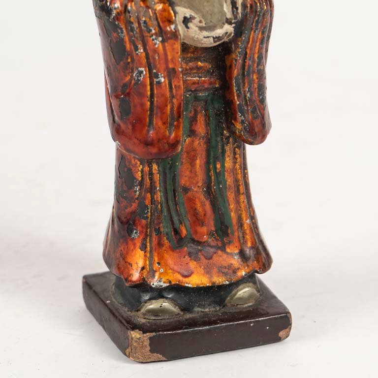 Figura oriental antigua de madera policromada - imagen 2