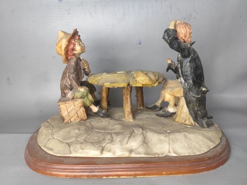 Escultura Giuseppe Armani "Niños Jugando" Estilo Capodimonte Italia
