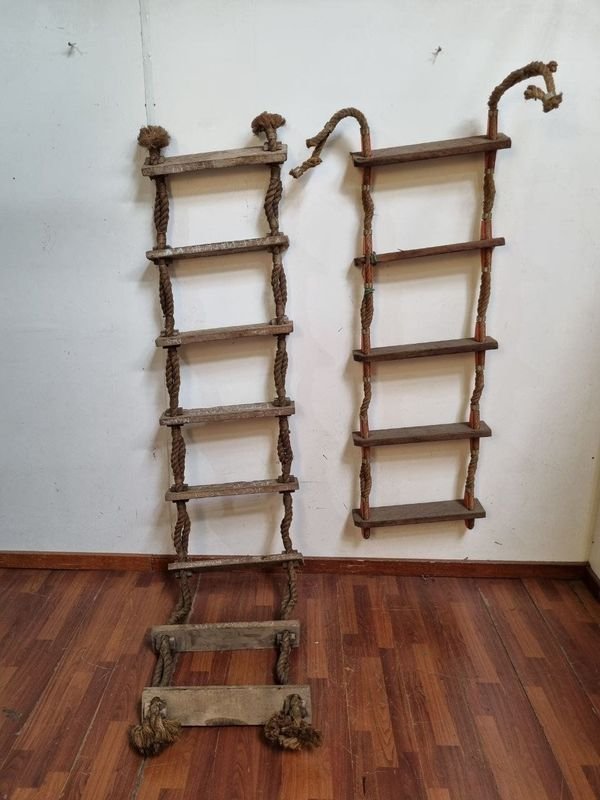 Conjunto de 2 Tramas de Escalera de Soga con Peldaños de Madera Rústica