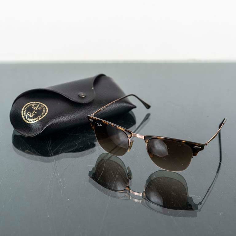 Item 2106428 - Image 0