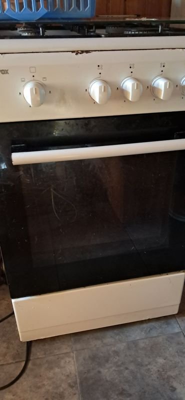 Cocina a gas con válvula funcionando - imagen 2