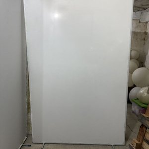 Lote de Paneles Blancos con Estructura Metálica - imagen 4
