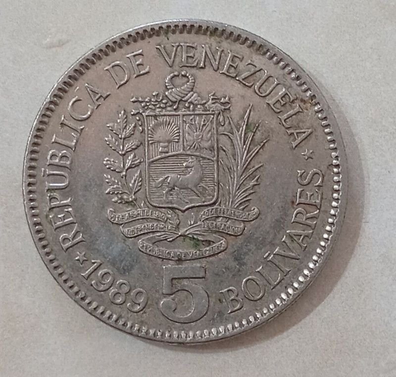 Lote siguiente: Moneda de 5 Bolívares de Venezuela del año 1989