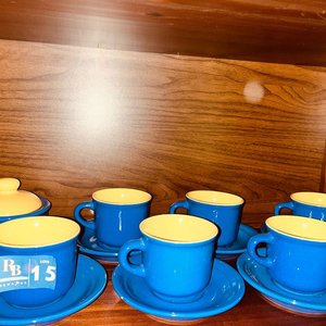 Juego de Té de Cerámica Azul y Amarillo - imagen 4
