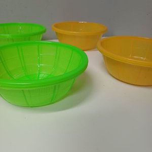 Lote de 100 Coladores Plásticos de 28cm en Colores Vivos - imagen 4