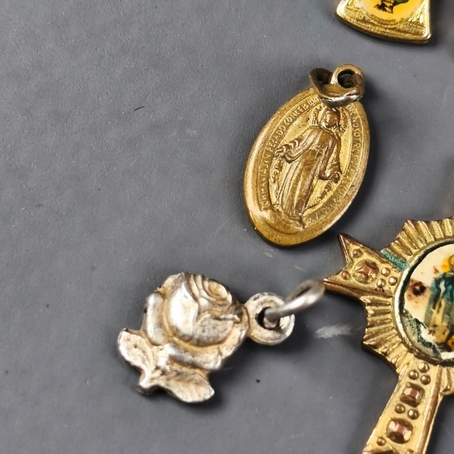 Item 16401 - Image 5