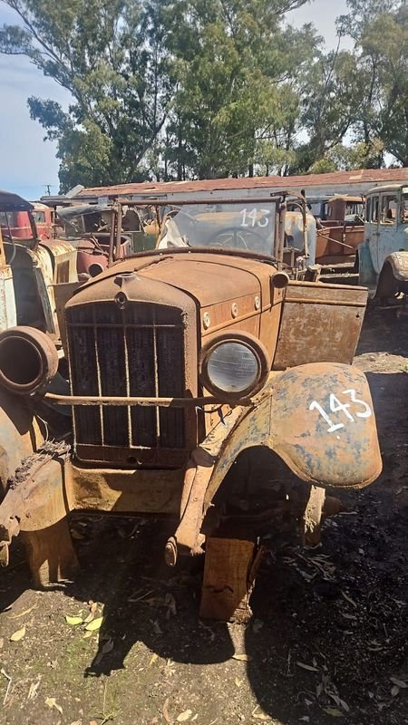 Automóvil Antiguo Phaeton Rugby 29