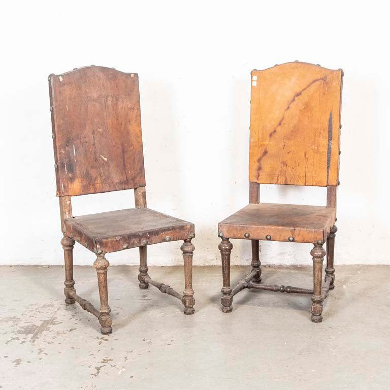 Lote anterior: Sillas de madera antiguas con detalles en la madera y el lustre