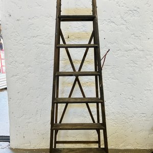 Lote #037 – Escalera en madera plegable siete escalones - imagen 5