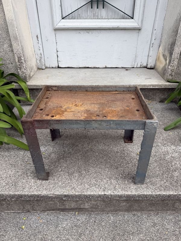Base o Soporte de Hierro Forjado Estilo Mesa Baja