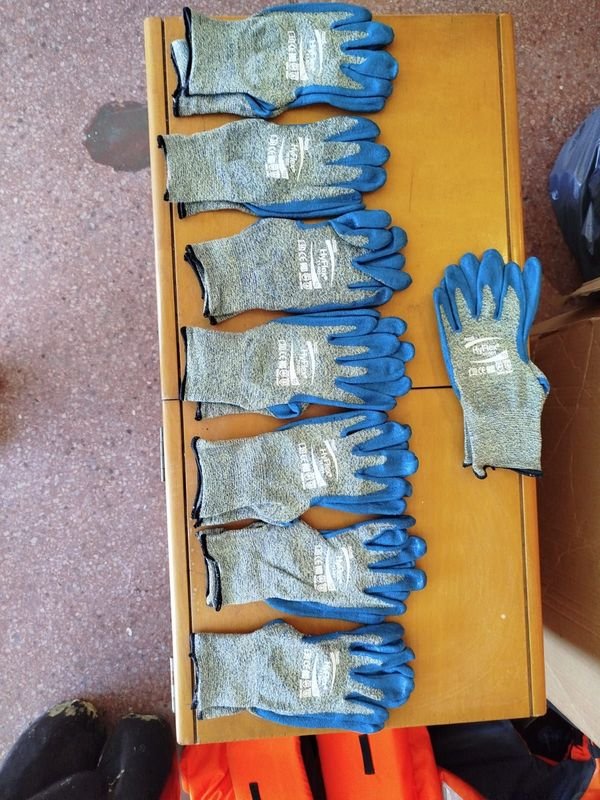Lote siguiente: Guantes de trabajo de alta calidad