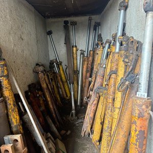 Lote de Cilindros Hidráulicos Usados para Maquinaria - imagen 5
