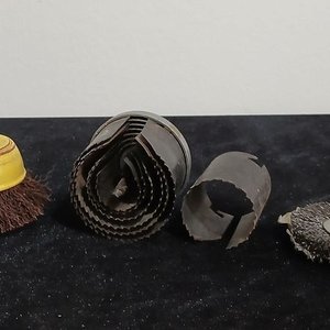 Lote de Discos de Corte, Cepillos y Sierras para Herramientas - imagen 2